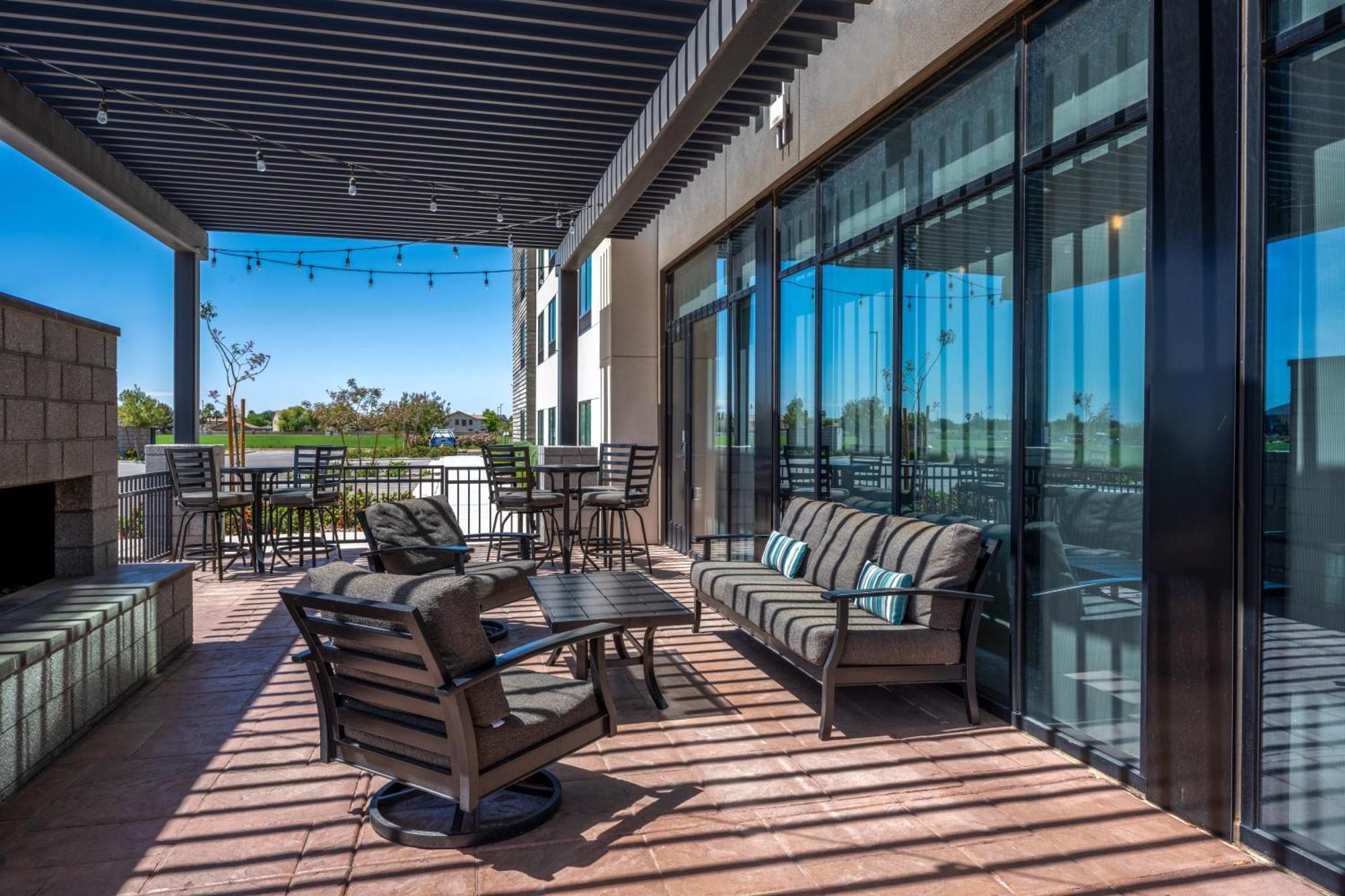 Holiday Inn Express & Suites - Gilbert - Mesa Gateway Airport Zewnętrze zdjęcie