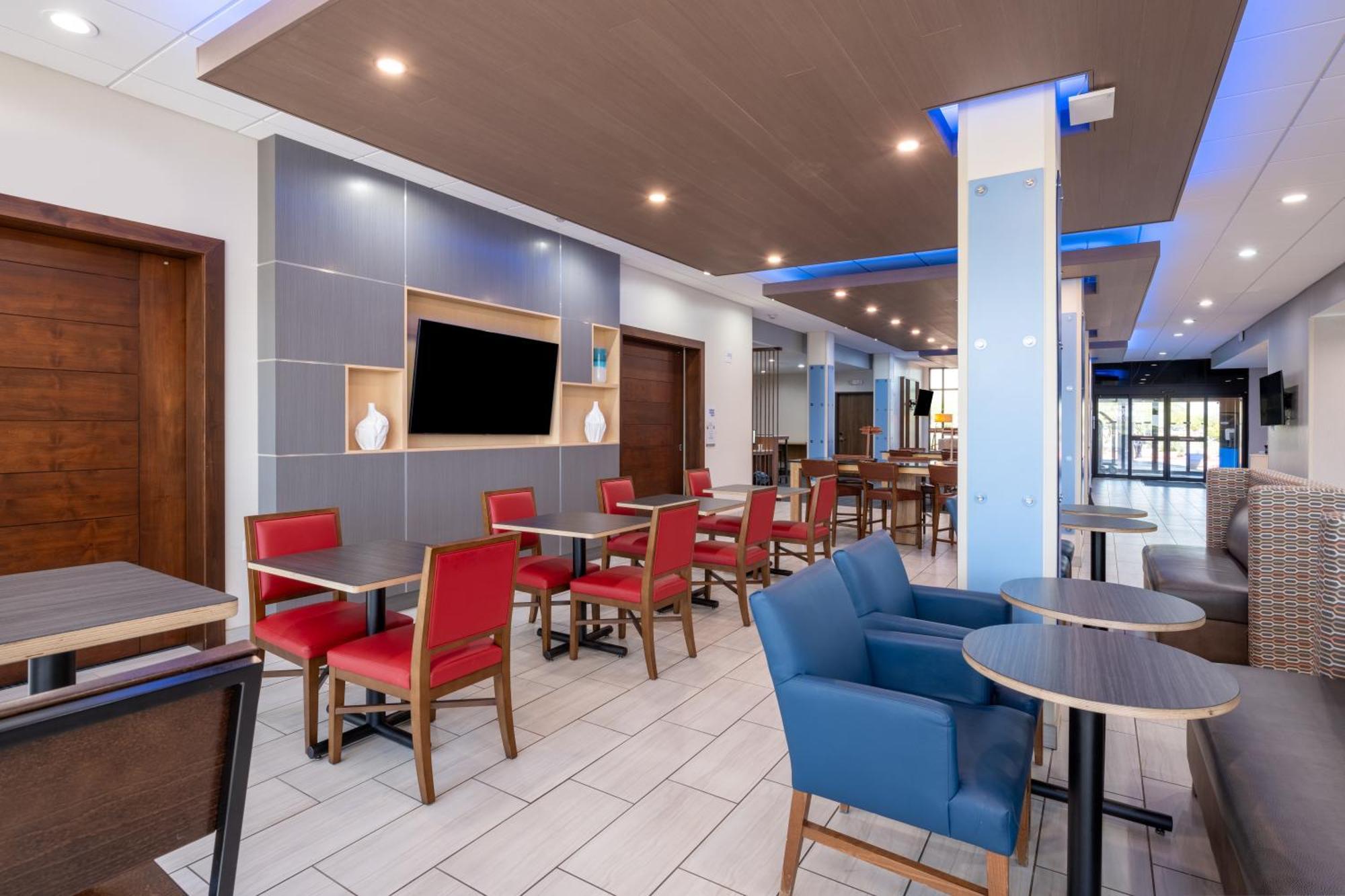 Holiday Inn Express & Suites - Gilbert - Mesa Gateway Airport Zewnętrze zdjęcie